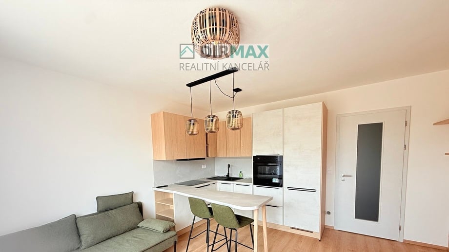 Pronájem byty 1+kk, 32 m² - Plzeň 2-Slovany