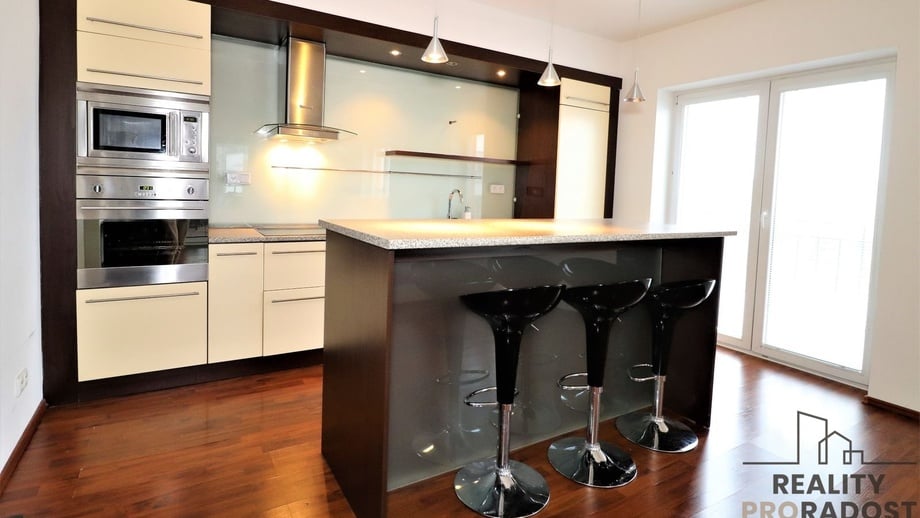 Pronájem byty 2+kk, 53 m² - Brno - Slatina