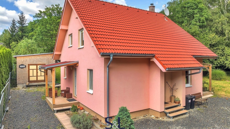 Prodej rodinné domy, 156 m² - Nový Bor - Arnultovice