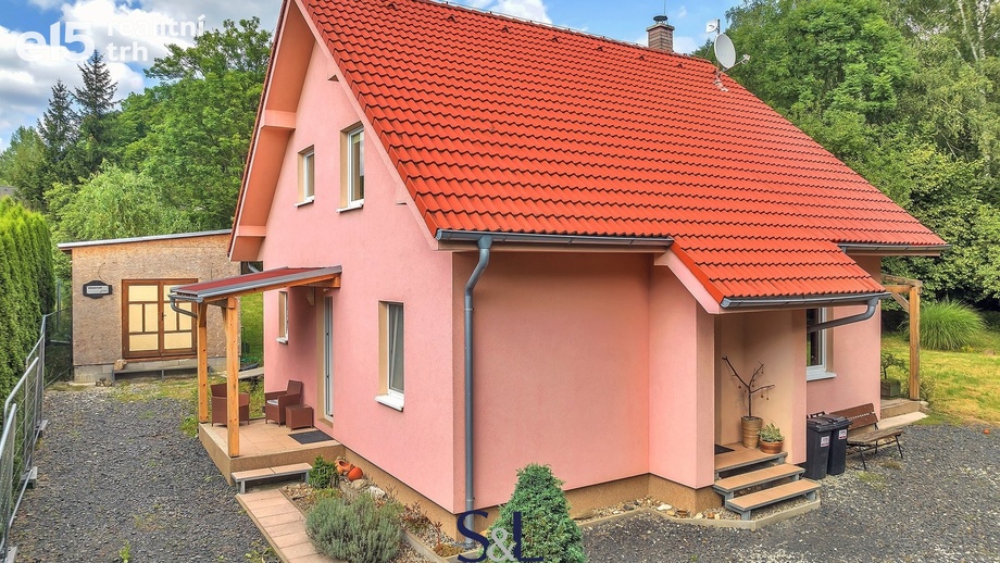 Prodej rodinného domu 156 m², Nový Bor - Arnultovice