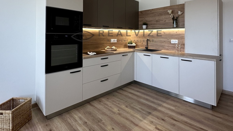 Pronájem byty 3+kk, 69 m² - České Budějovice 2