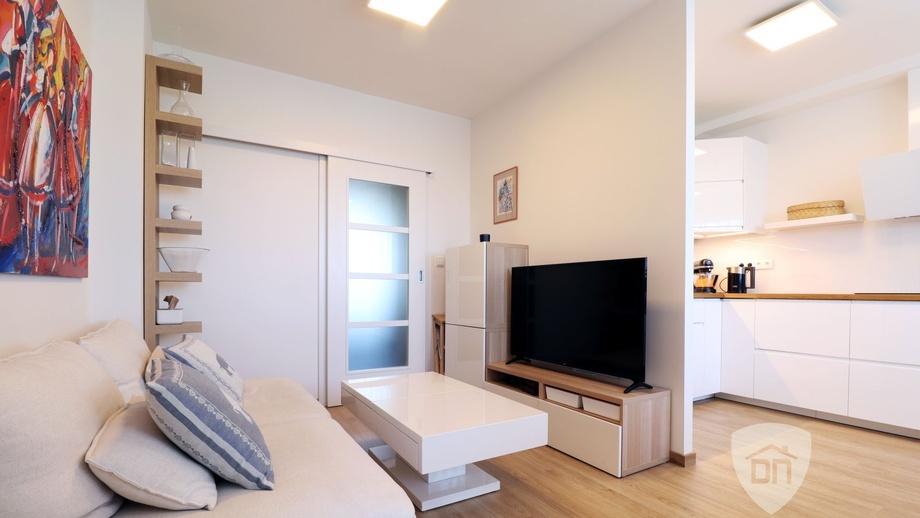 Pronájem byty 3+kk, 61 m² - Jesenice - Zdiměřice