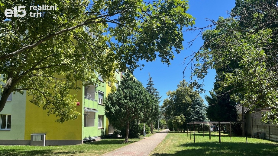 Prodej bytu 1+kk 20 m², Postoloprty