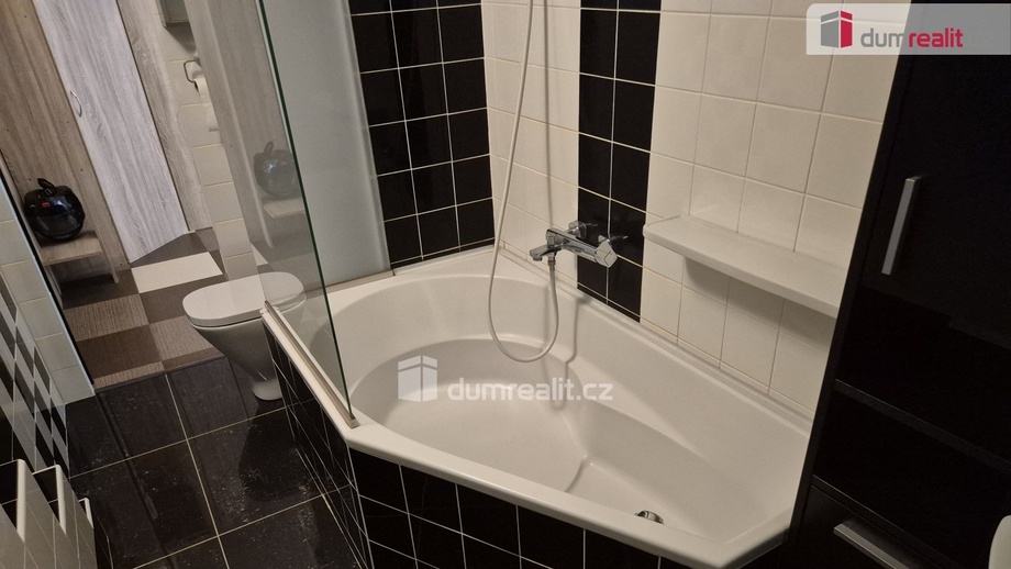 Prodej byty 2+1, 60 m² - Kaplice