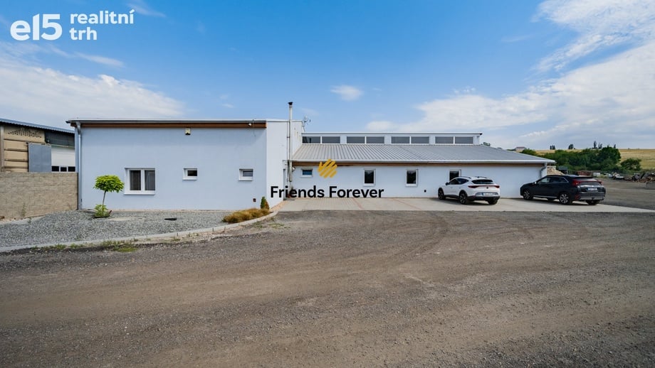 Prodej zemědělského objektu 700 m², Dobrovice - Sýčina