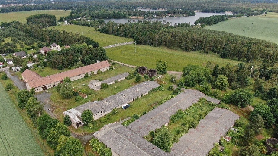 Prodej zemědělské objekty, 7 117 m² - Přelouč - Mělice