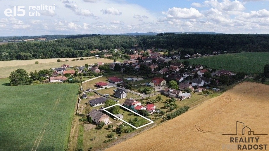 Prodej stavebního pozemku 813 m², Brloh