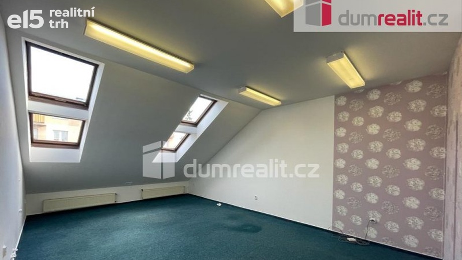 Pronájem kanceláře 52 m², Opava (nečleněná část města)