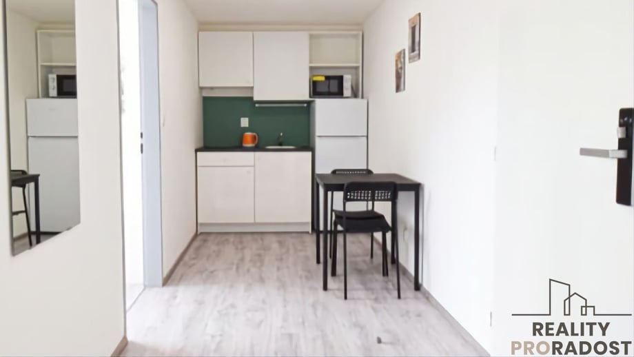 Pronájem byty 2+1, 33 m² - Brno-střed