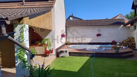 Prodej vícegeneračního domu 203 m², Hýskov