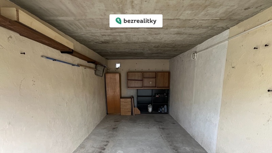 Prodej garáže, 17 m² - Praha - Michle