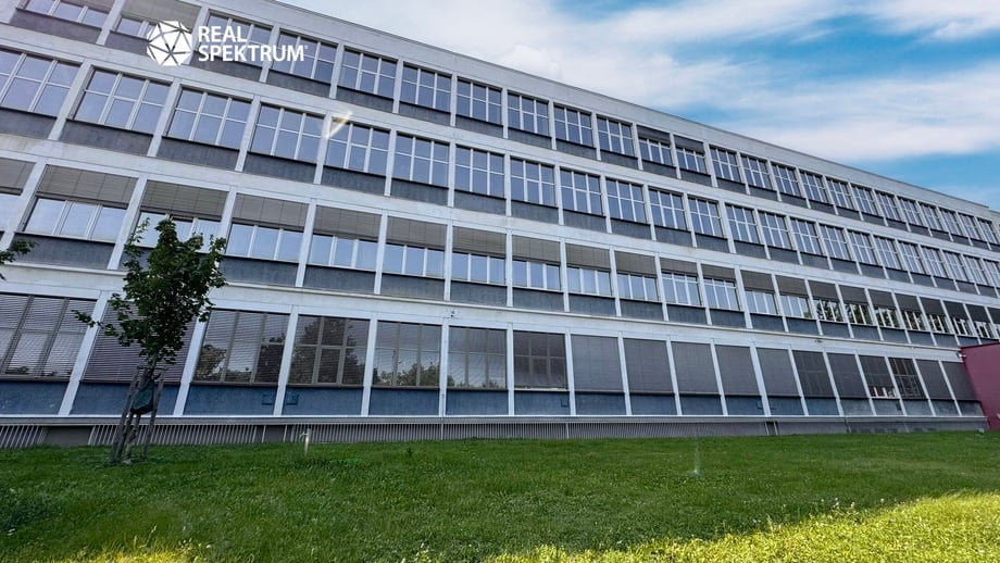 Pronájem kanceláře, 1 385 m² - Brno - Královo Pole