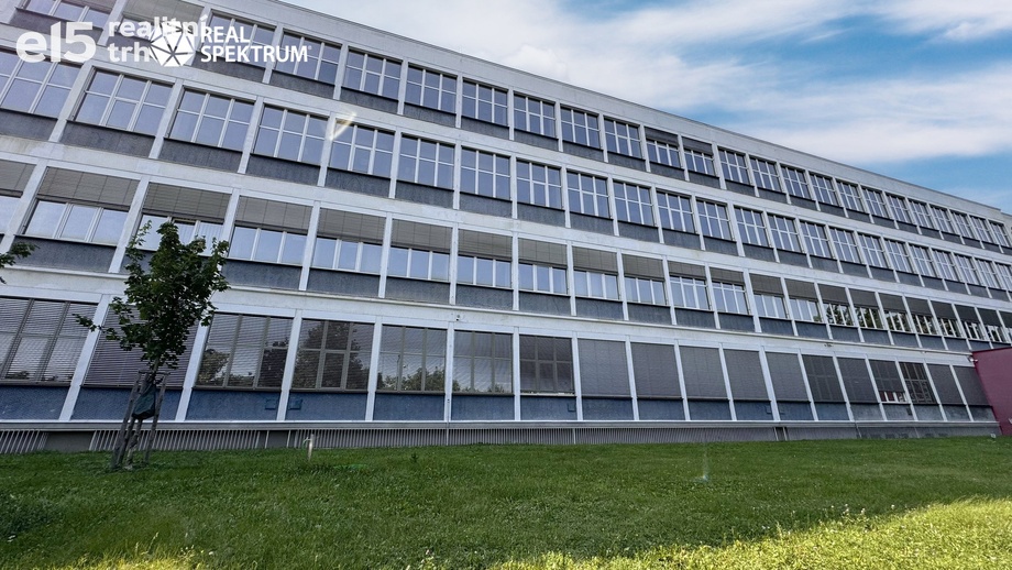 Pronájem kanceláře 1 385 m², Brno - Královo Pole