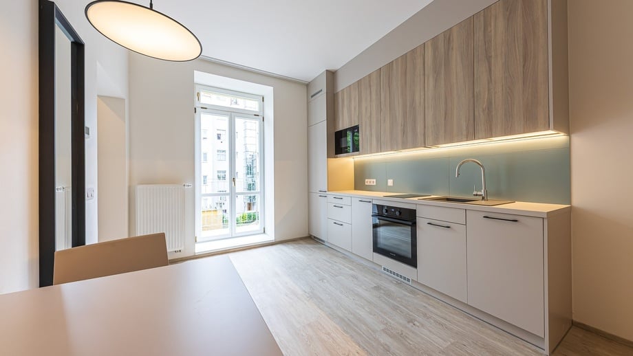 Pronájem byty 2+kk, 44 m² - Praha - Nusle