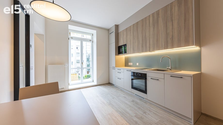 Pronájem bytu 2+kk 44 m², Praha - Nusle