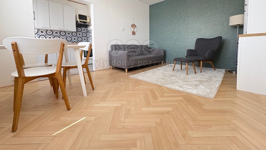 Pronájem bytu 2+1 52 m², Břidličná