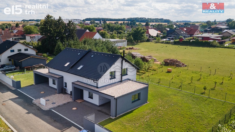 Prodej stavebního pozemku 573 m², Dolní Ředice