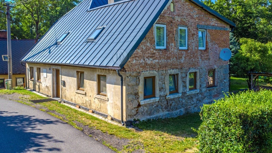 Prodej rodinného domu 233 m², Hejnice