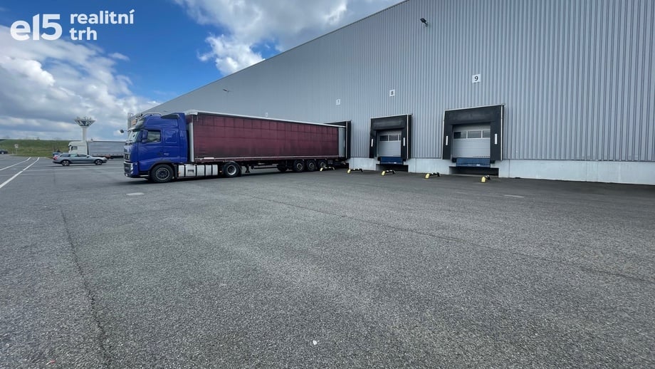 Pronájem skladu 1 408 m², Zdiby