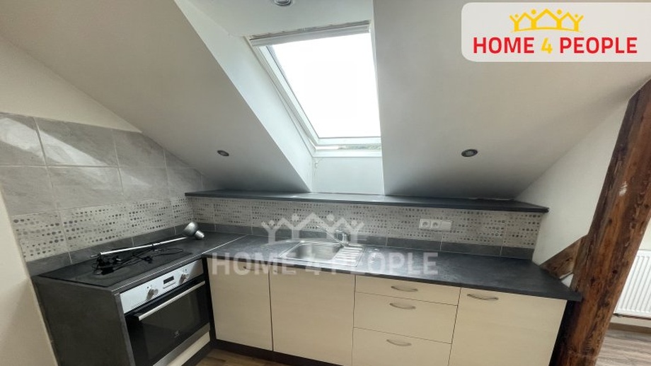 Pronájem byty 1+kk, 40 m² - Lochovice - Obora
