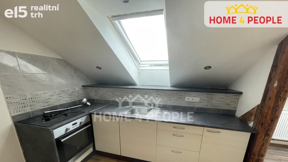 Pronájem bytu 1+kk 40 m², Lochovice - Obora