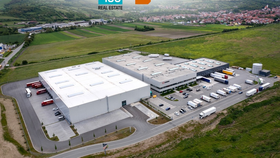 Pronájem sklady, 12 100 m² - Hustopeče