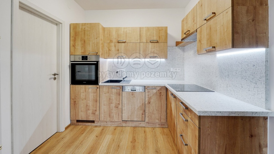 Pronájem byty 2+kk, 46 m² - Zbůch