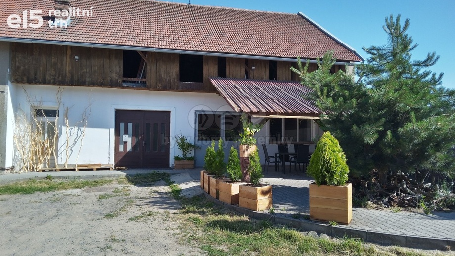 Pronájem výrobního prostoru 113 m², Běstovice