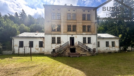 Prodej rodinného domu 1 220 m², Planá - Pavlovice