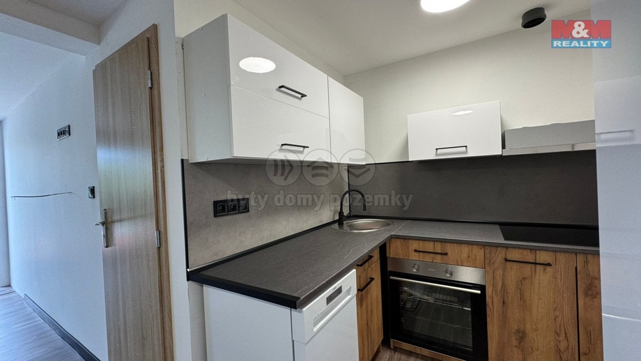 Pronájem byty 4+kk, 86 m² - Velká Bystřice