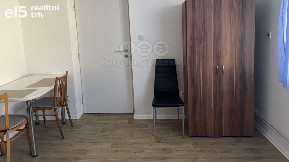 Pronájem obchodního prostoru 30 m², Olomouc - Neředín