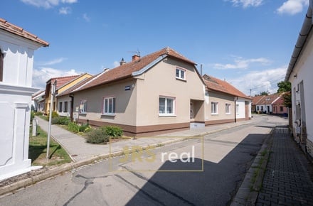 Prodej rodinného domu 184 m², Telnice