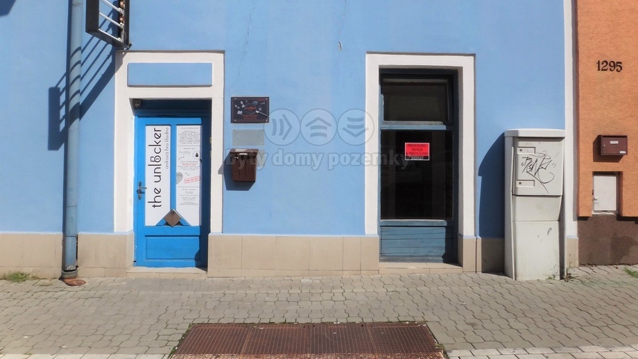 Pronájem obchodního prostoru 13 m², Kladno