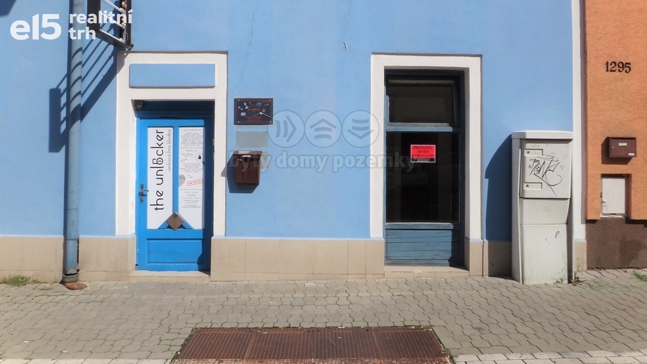 Pronájem obchodního prostoru 13 m², Kladno