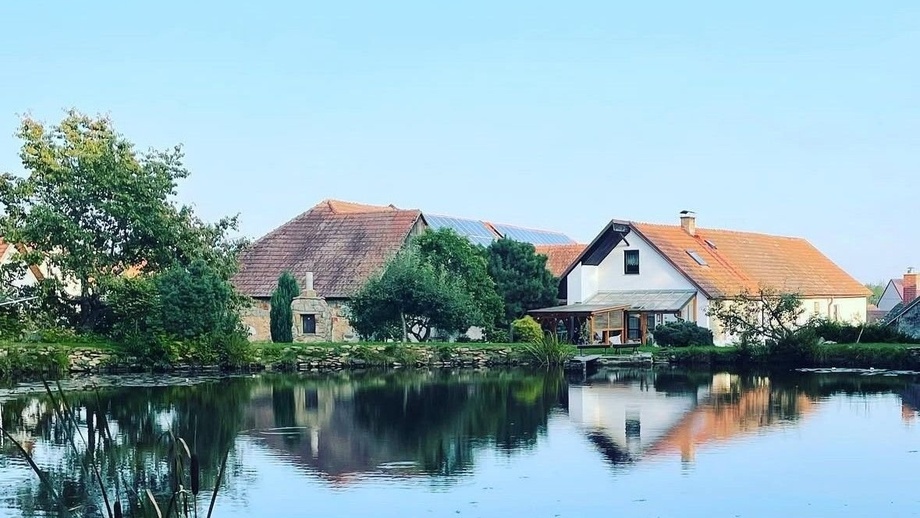 Prodej chata, 659 m² - Řásná