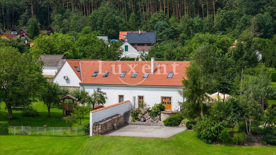 Prodej rodinné domy, 580 m² - Kvítkovice