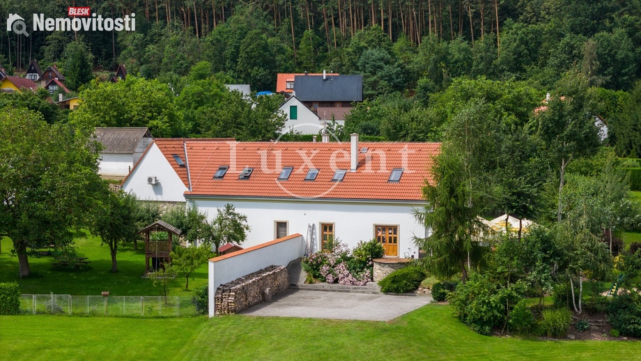 Prodej rodinného domu 580 m², Kvítkovice