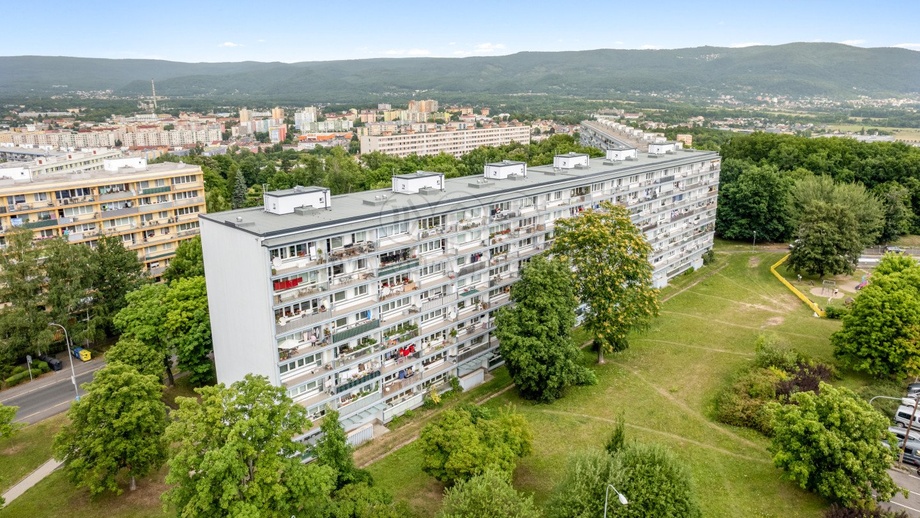 Prodej byty 2+kk, 39 m² - Teplice - Trnovany