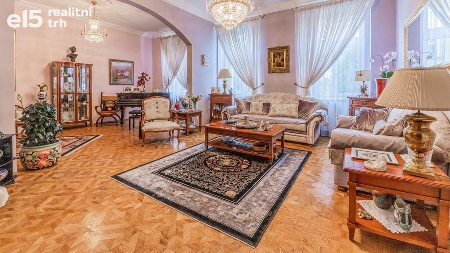 Prodej bytu 4+1 165 m², Praha 2
