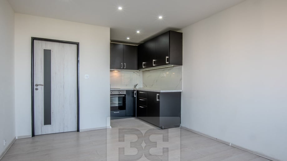 Pronájem byty 1+kk, 27 m² - Praha - Háje