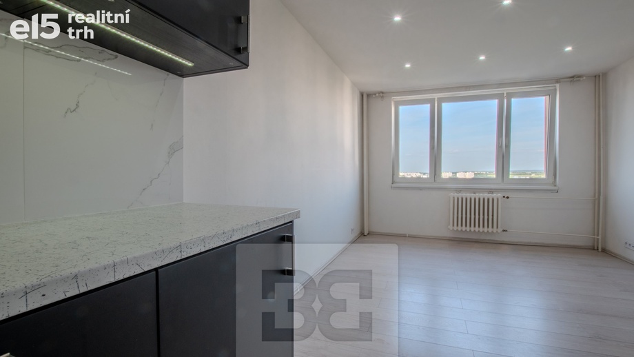Pronájem bytu 1+kk 27 m², Praha - Háje