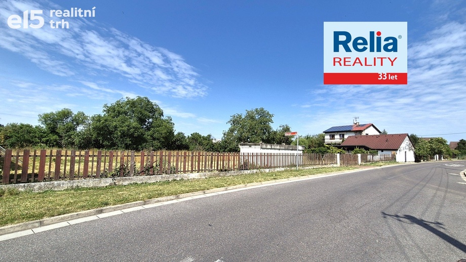 Prodej stavebního pozemku 1 809 m², Spojil