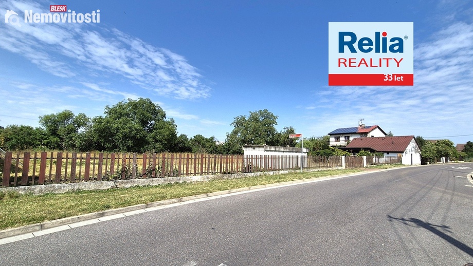 Prodej stavebního pozemku 1 809 m², Spojil