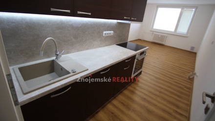 Pronájem bytu 1+kk 30 m², Znojmo - Přímětice