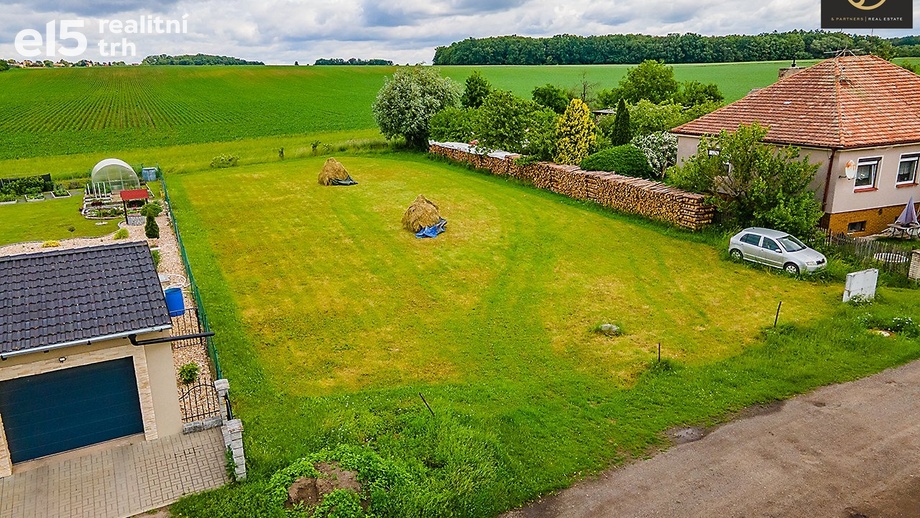 Prodej stavebního pozemku 1 324 m², Vlčí Habřina