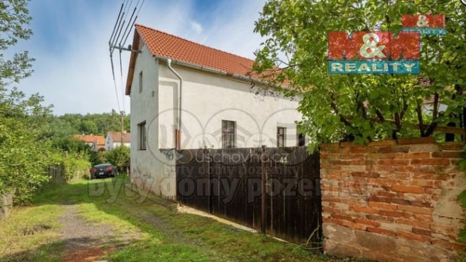 Prodej rodinného domu 155 m², Pnětluky - Konětopy