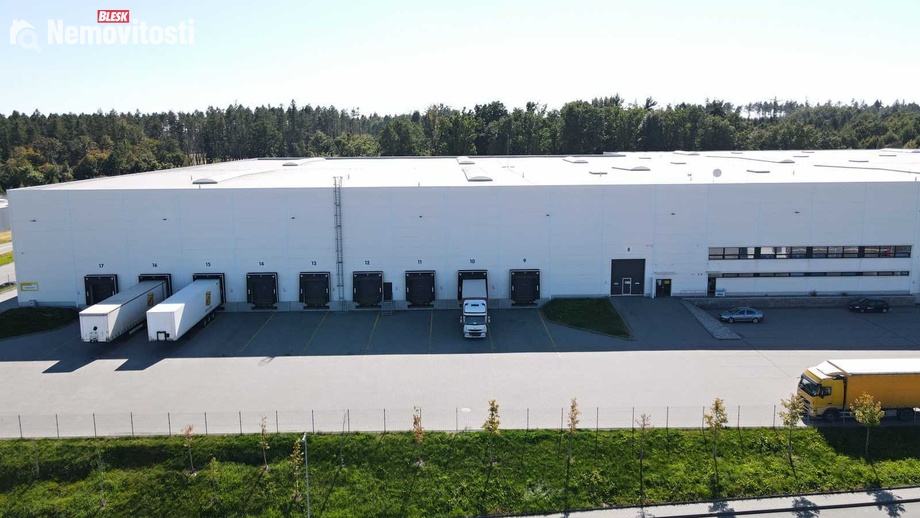 Pronájem výrobního prostoru 2 850 m², Velká Bíteš - Košíkov