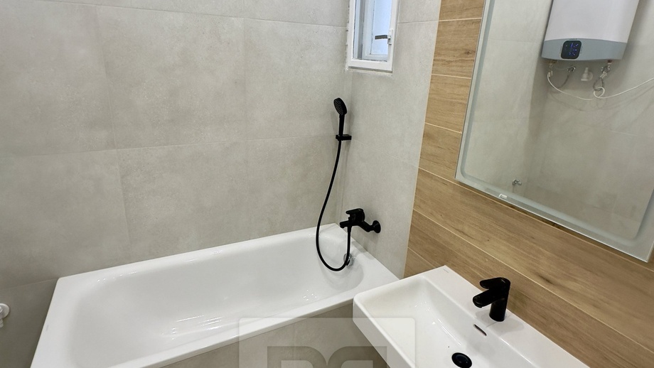 Prodej bytu 2+kk 51 m², Praha - Smíchov