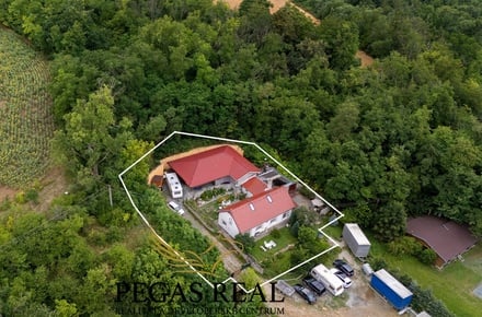 Prodej rodinného domu 230 m², Ořechov