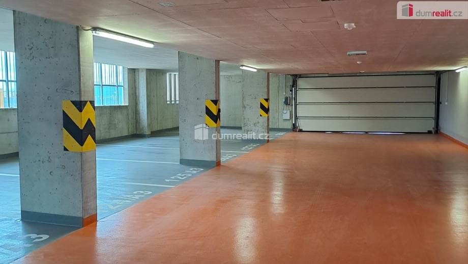 Pronájem garáže 15 m², Praha 6
